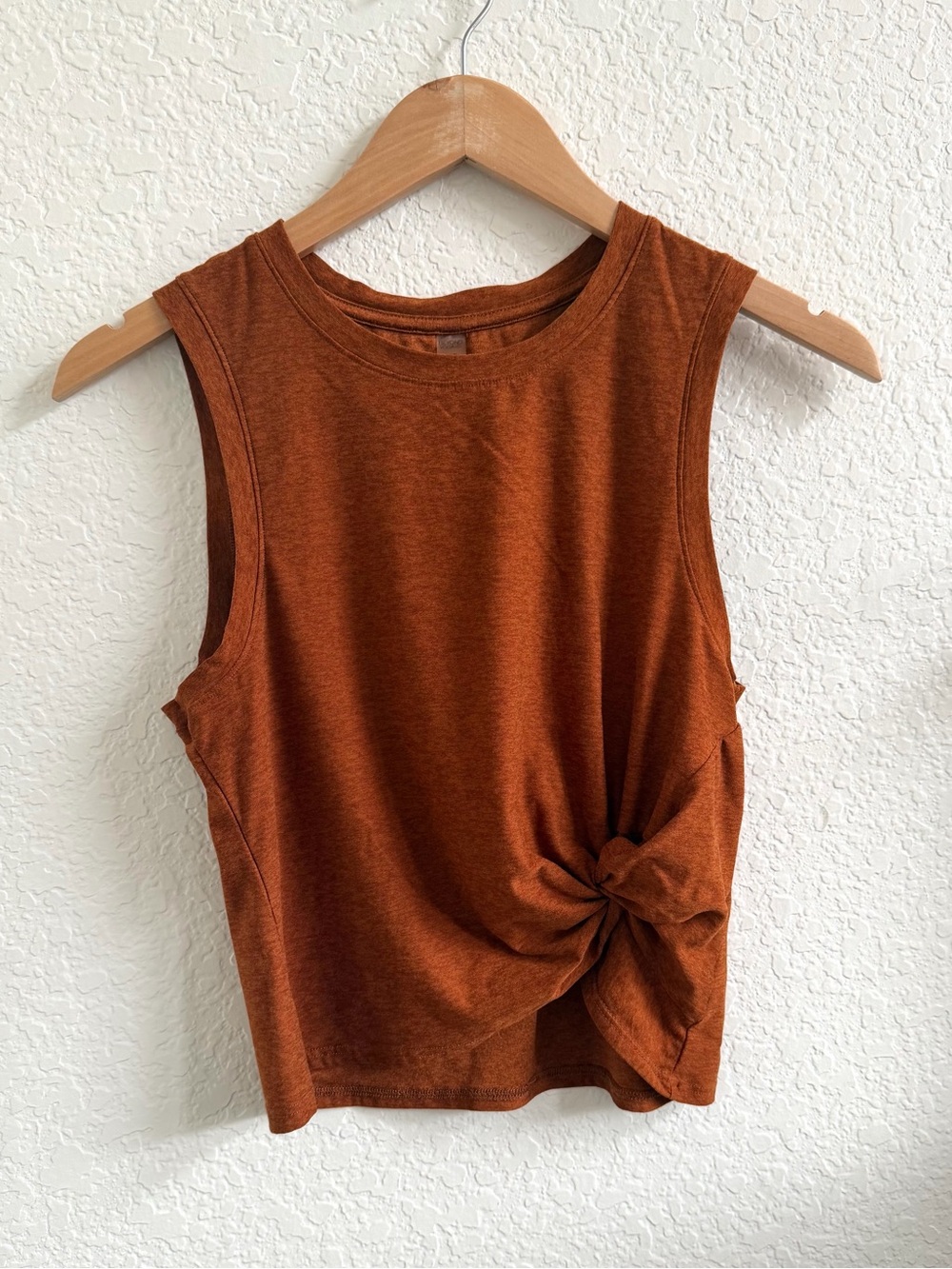 Beyond Yoga Knot Front Sleeveless Tank Top Rust Brown Orange Small S